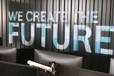 ROLLS-ROYCE REFURBISHMENT