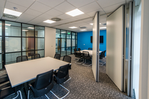 FLEXIBLE MEETING SPACE